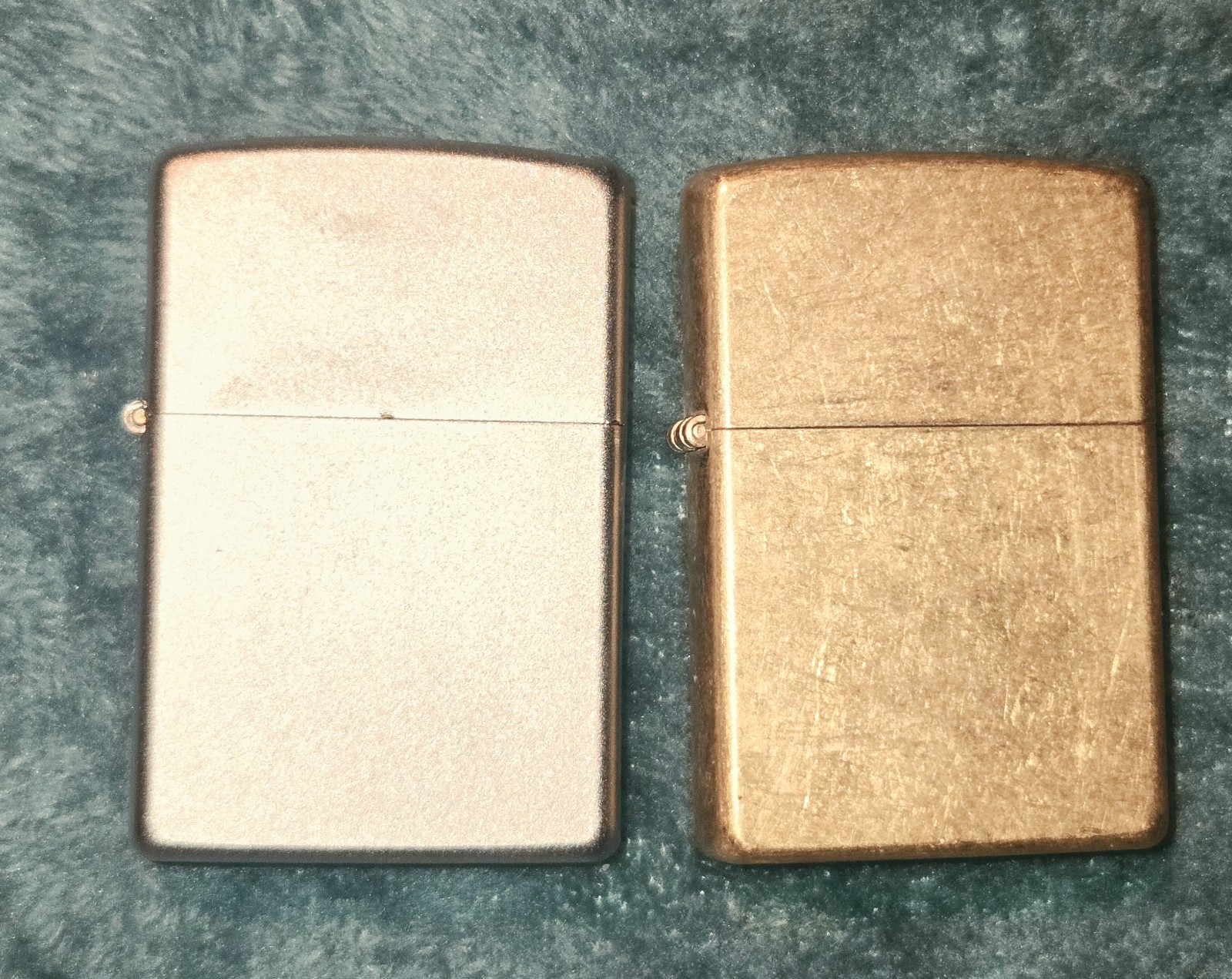 2004 – 2 ZIPPOS – 1Gold/1Silver Tone Lighter USA Bradford PA Made In U.S.A.