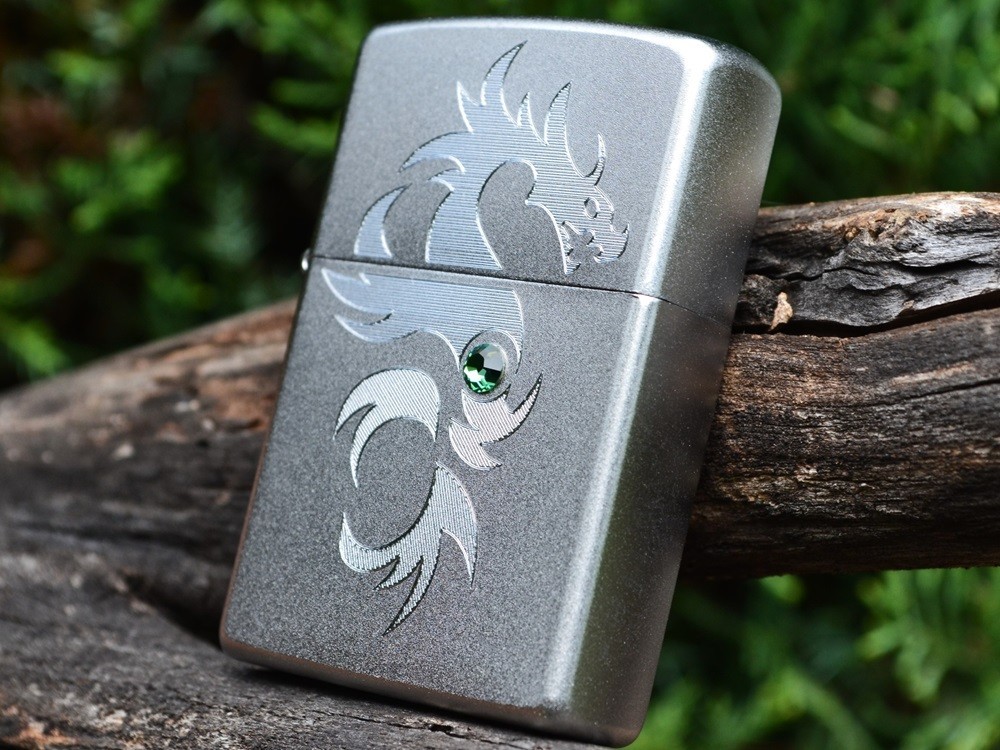 Zippo Lighter – Engraved Dragon – European – Swarovski Crystal – # 1.420.057