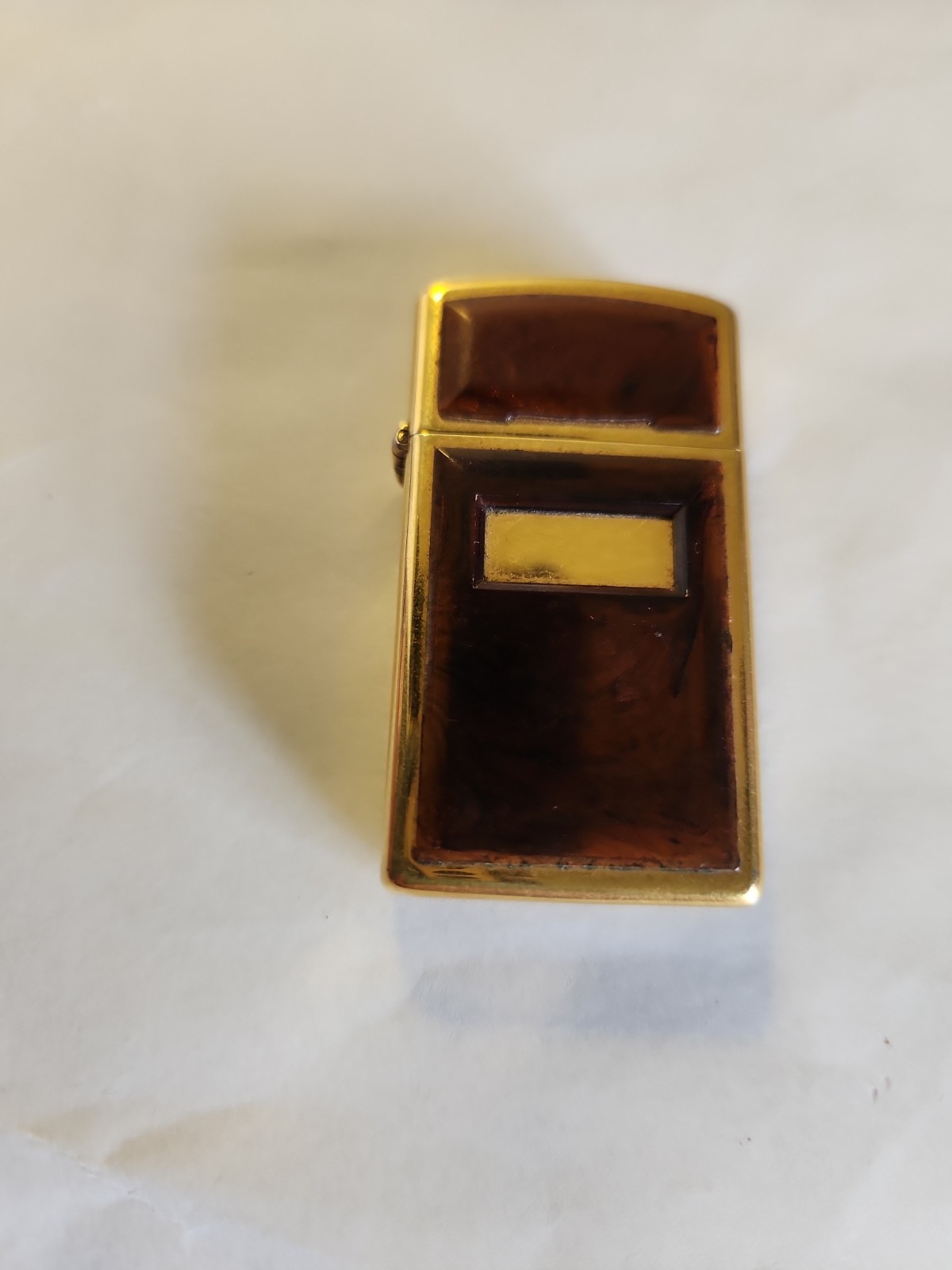 ZIPPO GOLDEN TORTOISE SLIM LIGHTER 1977. Needs New Flint Keeps Spinning.