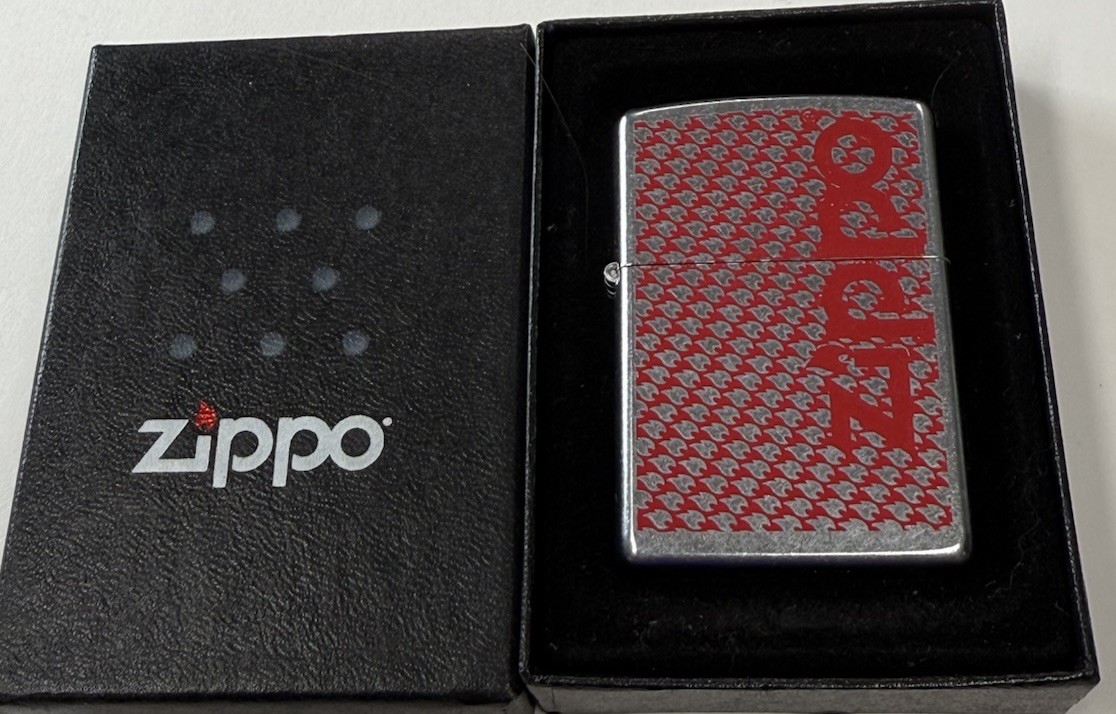ZIPPO 2006 RED GRAPHIC LOGO DESIGN LIGHTER UNFIRED IN BOX B864