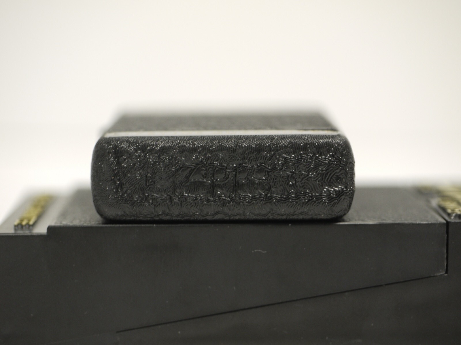 ZIPPO VINTAGE PLASTIC CASE DESIGN, BLACK CRACKLE, VERY RARE JAPAN 05268
