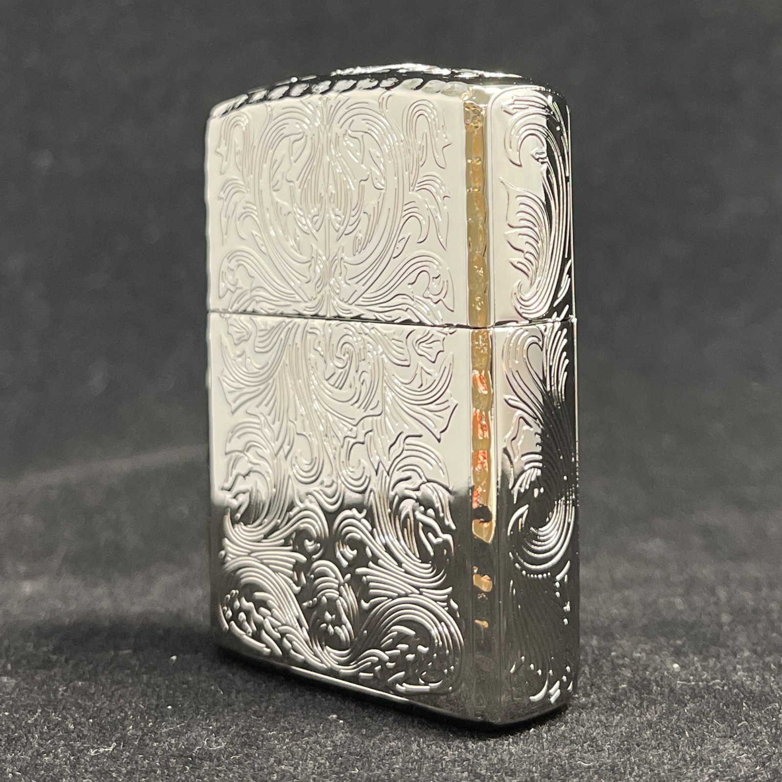 ZIPPO Armor King II PT Platinum Lighter – Five-Sided Arabesque Engraved Armor