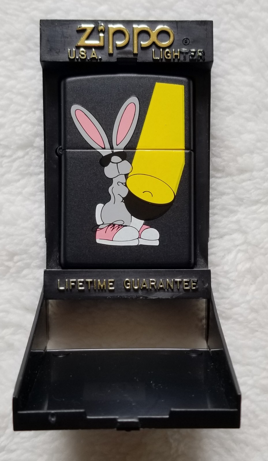 Zippo Lighter 1997 Energizer Bunny, Black Matte, New