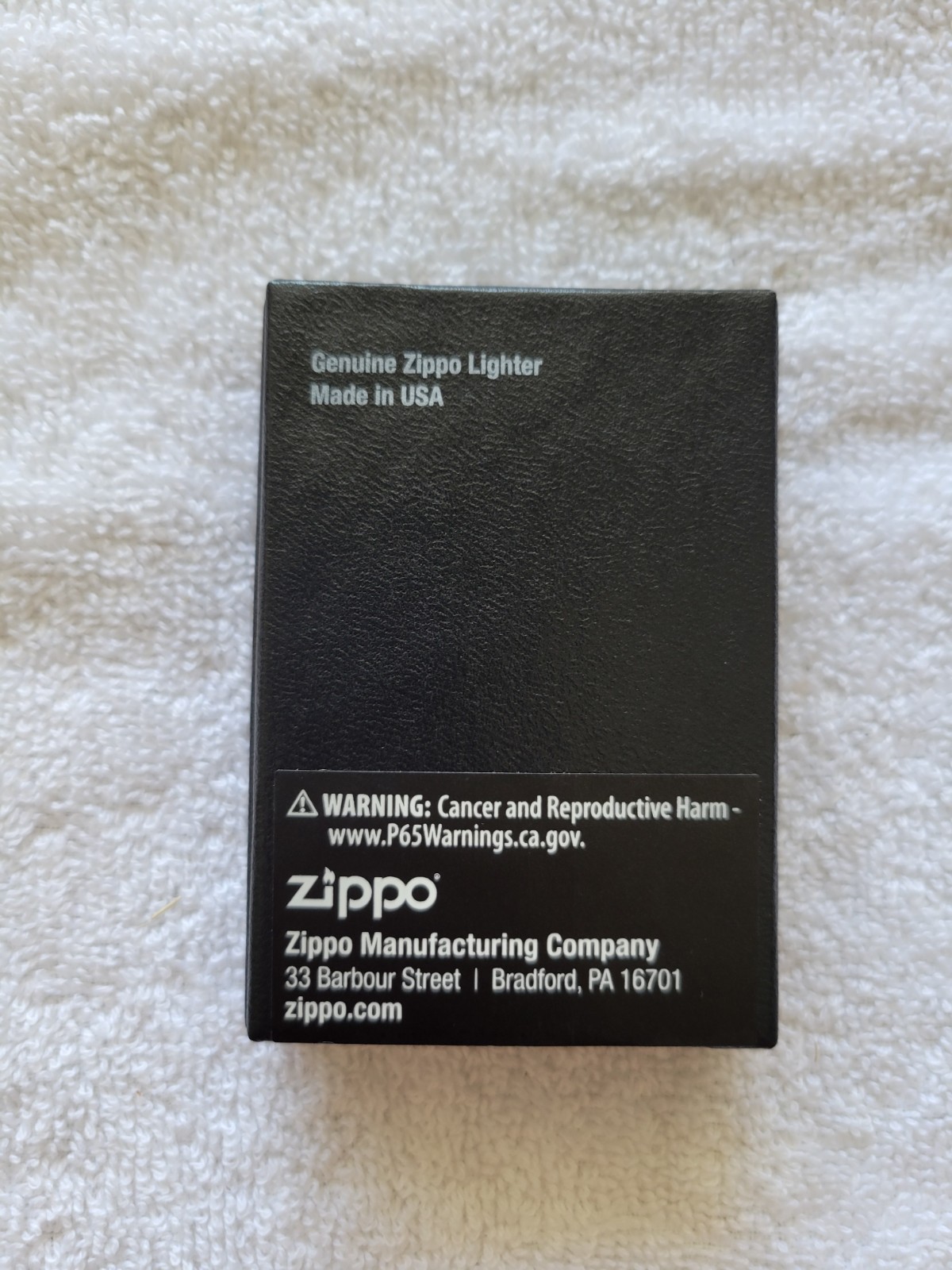 Zippo Windproof Lighter Metallic Red with Zippo Logo, 49475ZL, New In Box