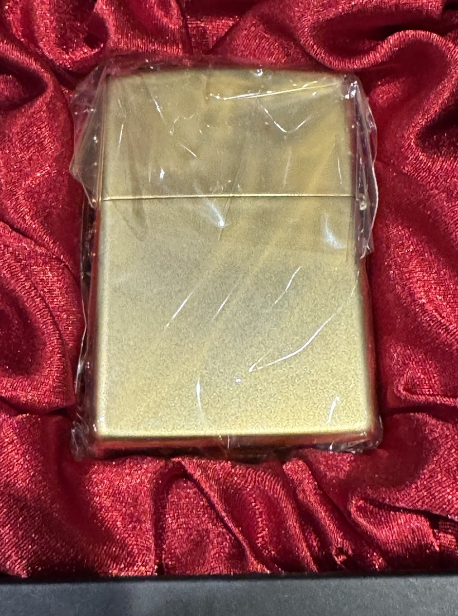 HEAVY ZIPPO Bi-Metal Gold Plated 3D Dragon Lighter New In Luxury Gift Box