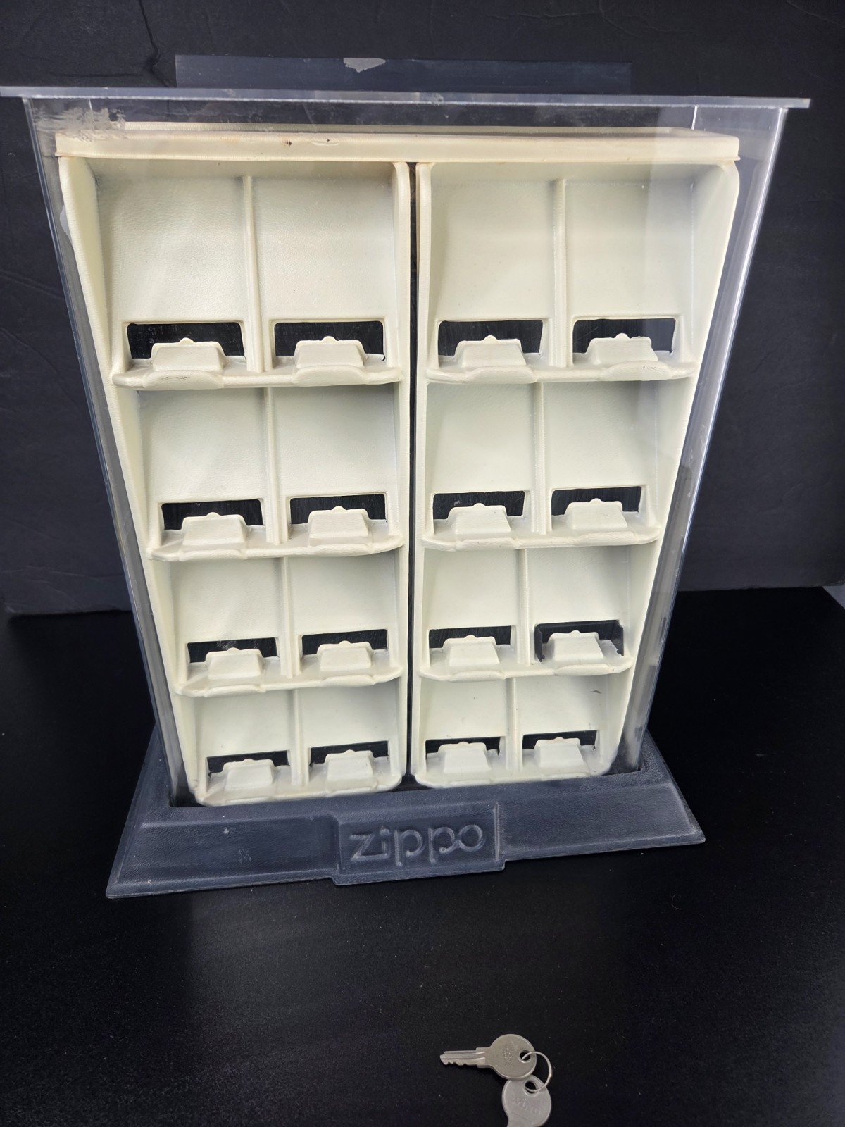 Vintage Zippo Countertop Dealer Acrylic 16 Lighter Display Case with keys