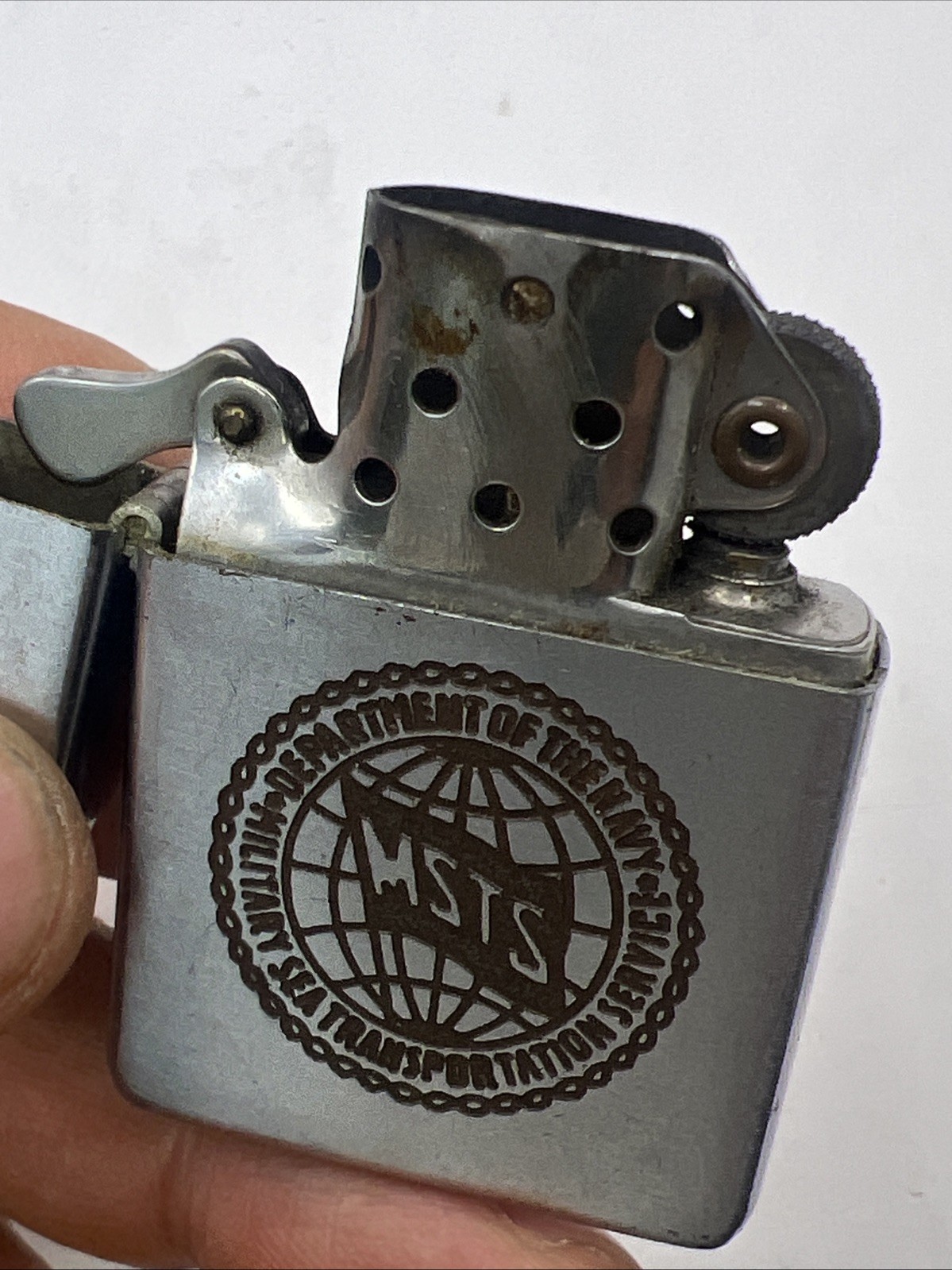 VINTAGE 1937-50 ZIPPO MILITARY DEPT OF NAVY LIGHTER