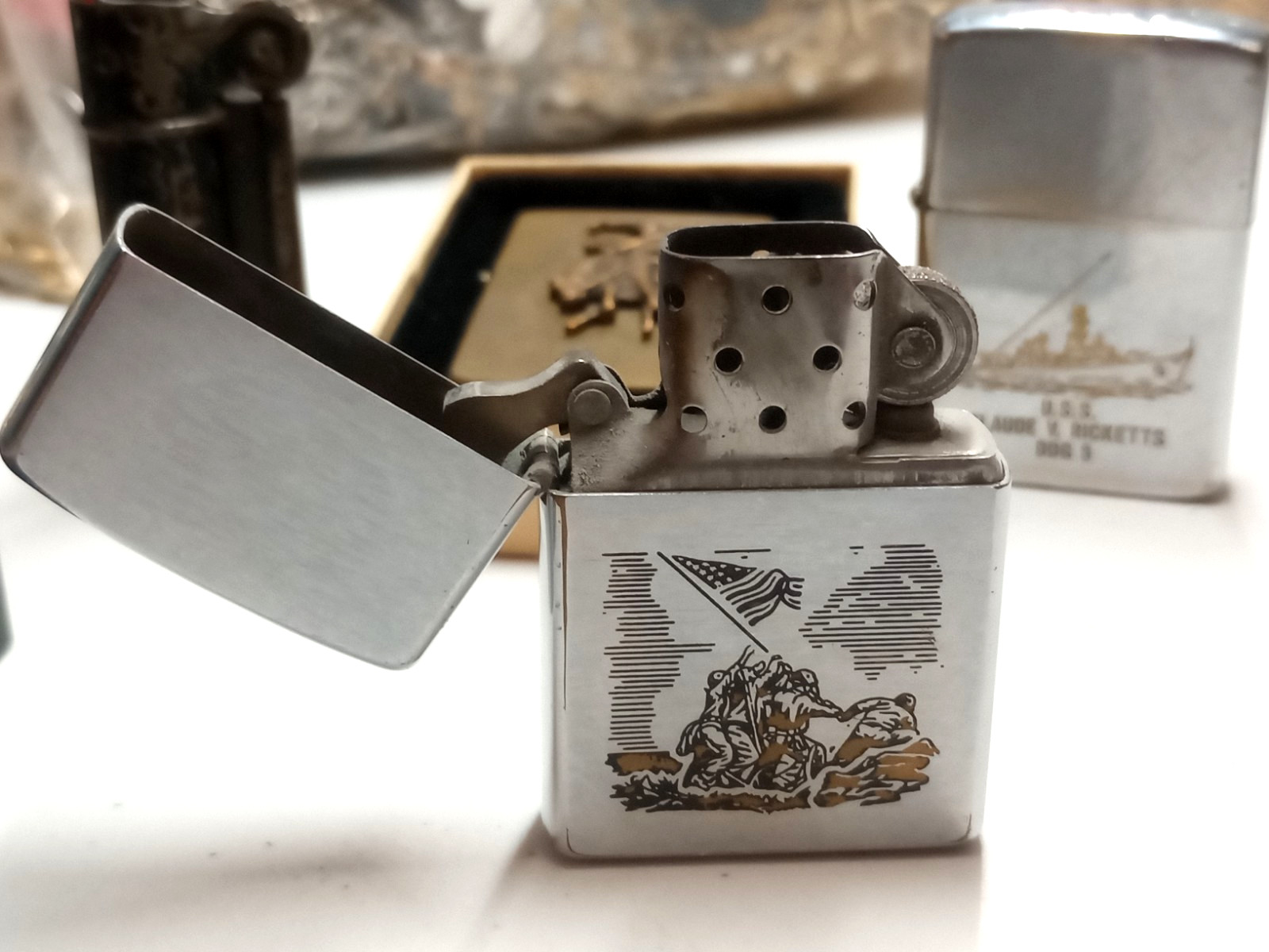 Vtg 1996 Zippo Cigarette Lighter Iwo Jima US Marines Raising Flag Box Nice Snap!
