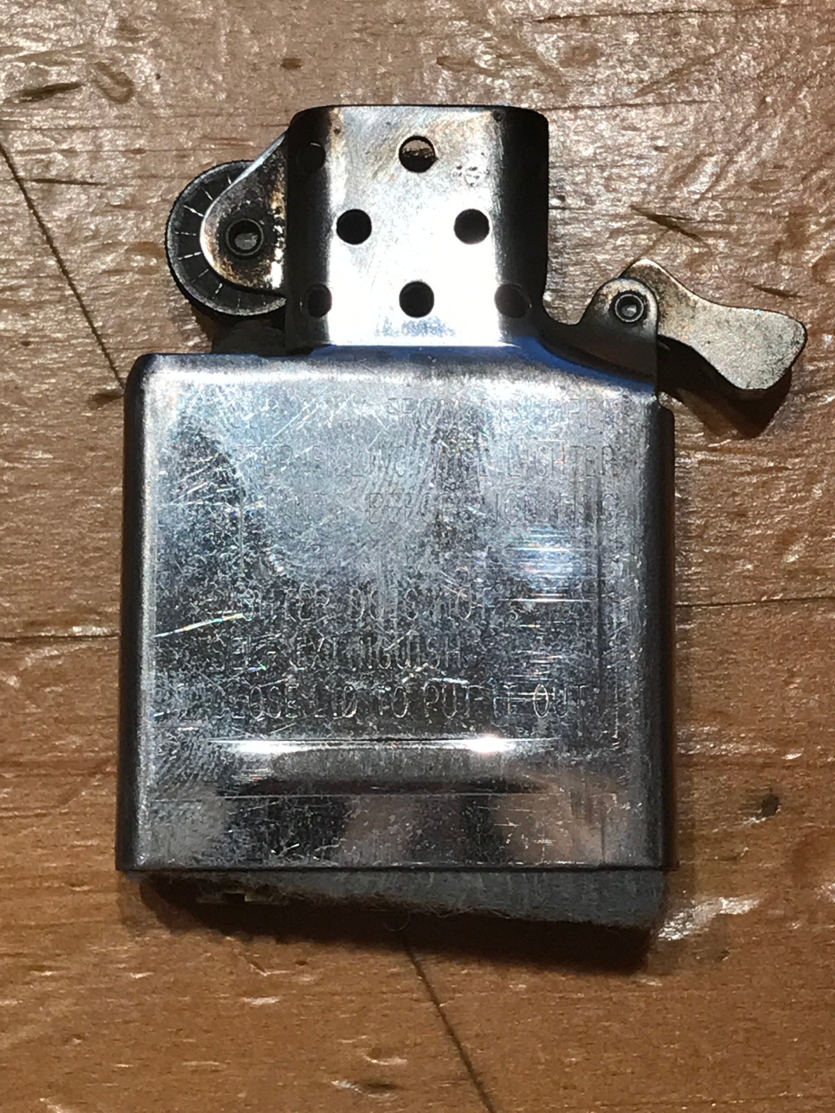 VINTAGE CAMEL PLAYING POKER CARDS ZIPPO LIGHTER MADE IN BRADFORD PA.U.S.A. H XII