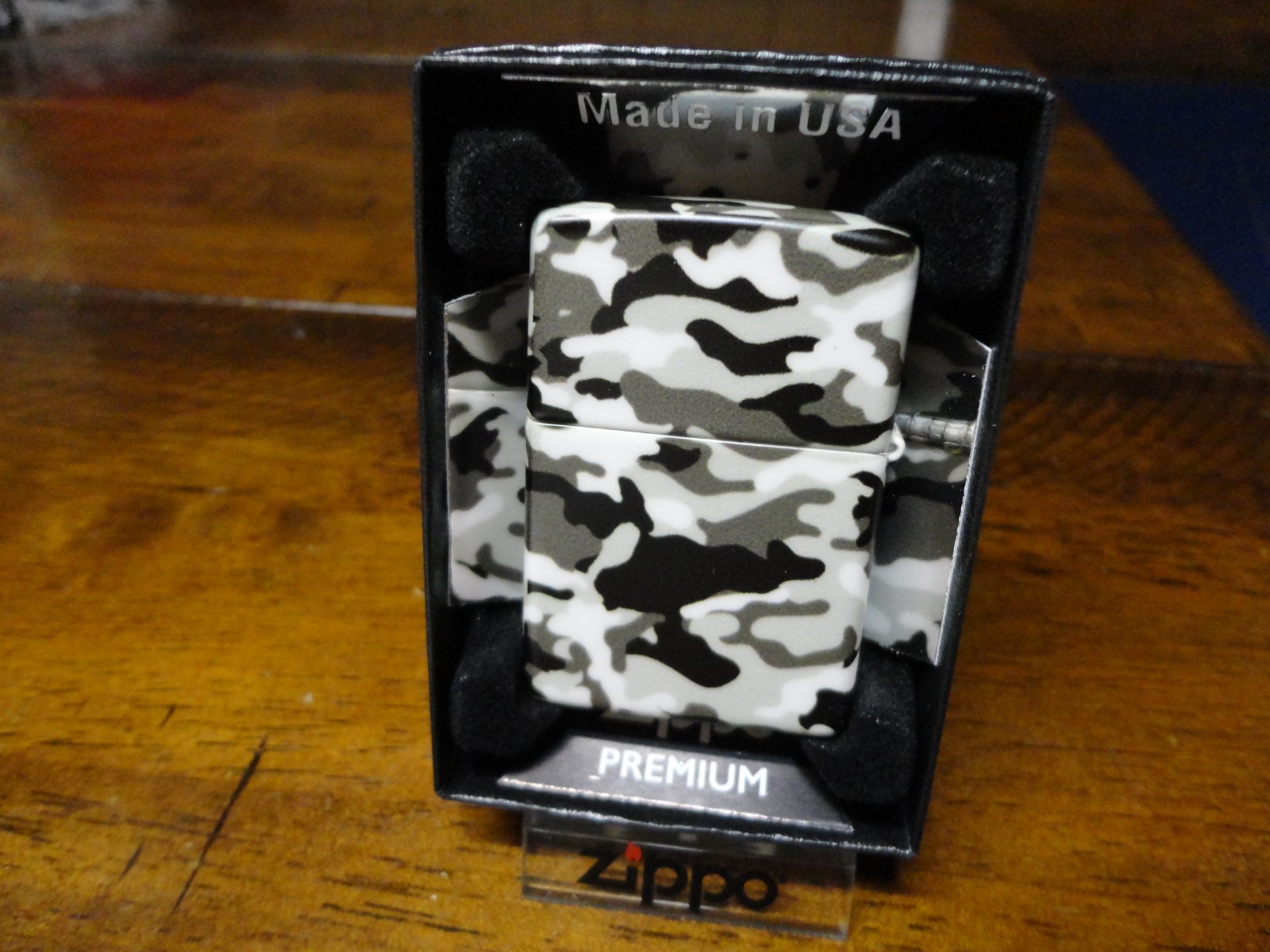 ARCTIC CAMO CAMOUFLAGE MILITARY 540 DESIGN ZIPPO LIGHTER MINT IN BOX