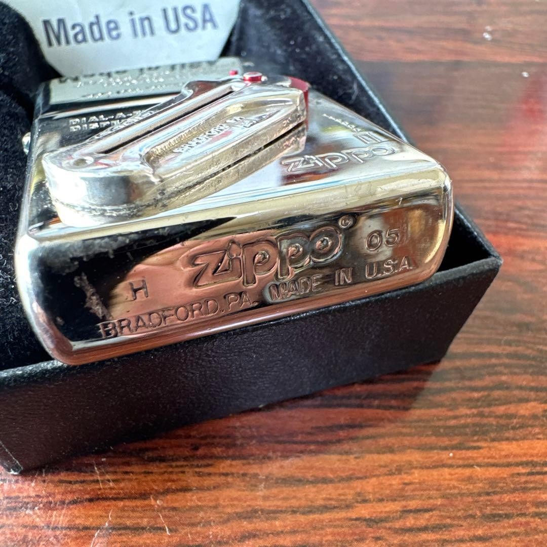 Vintage Zippo 2005 Dial-A-Flint Dispenser Metal Paste Oil Lighter with Box