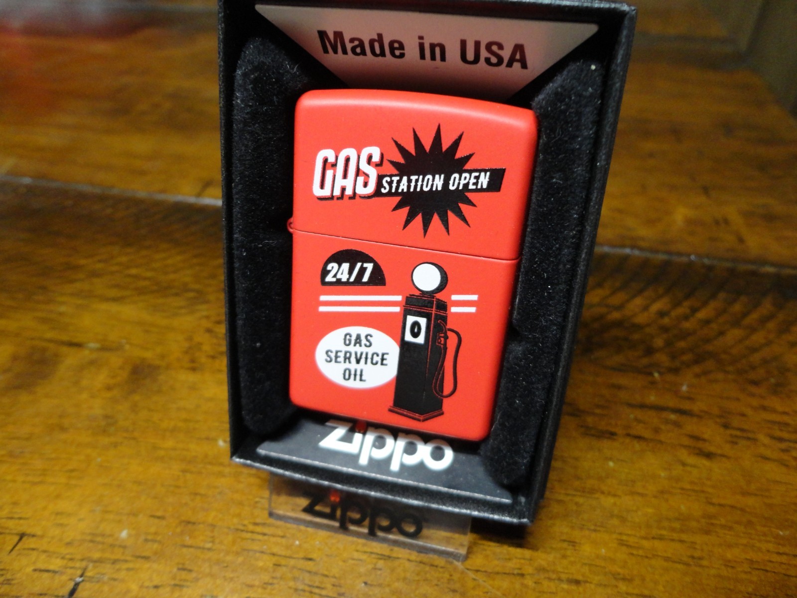 RILEY’S 66 GAS PUMP 1 OF 31 ZIPPO LIGHTER MINT IN BOX LOOK