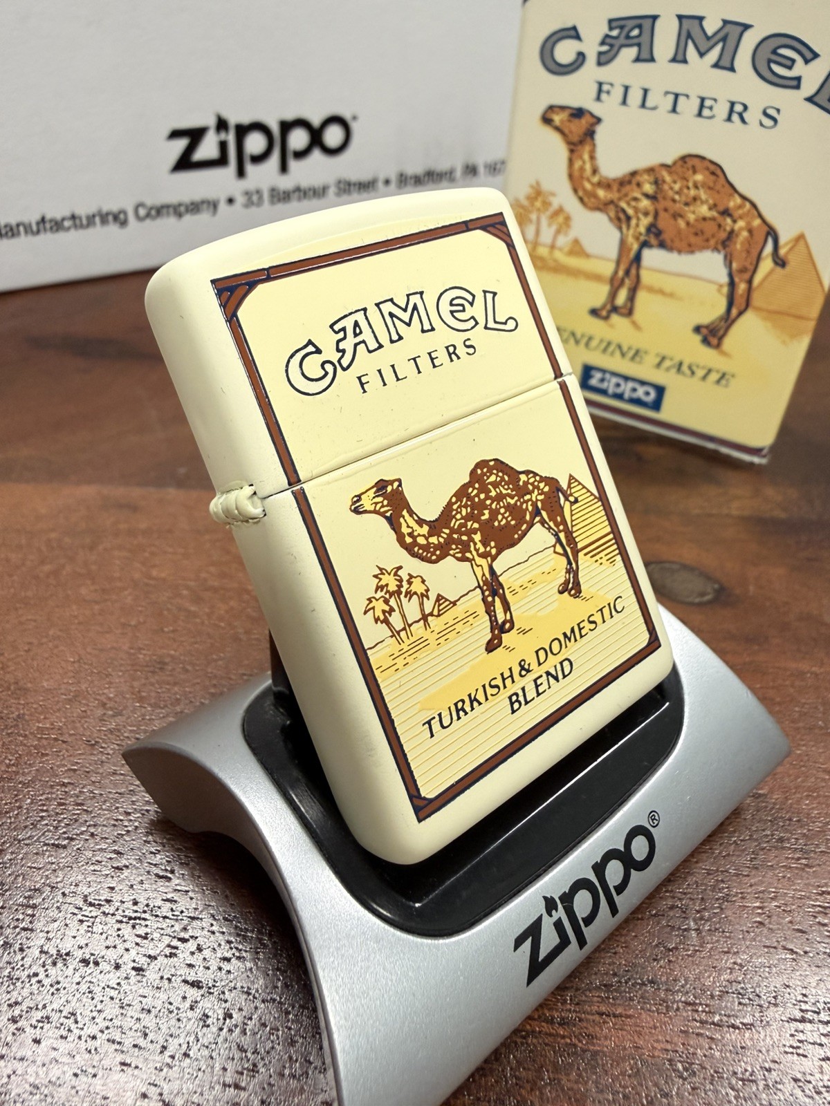 GENUINE Zippo Lighter CAMEL FILTERS PACK GRAPHIC Cream Matte 1998 NEW IN TIN