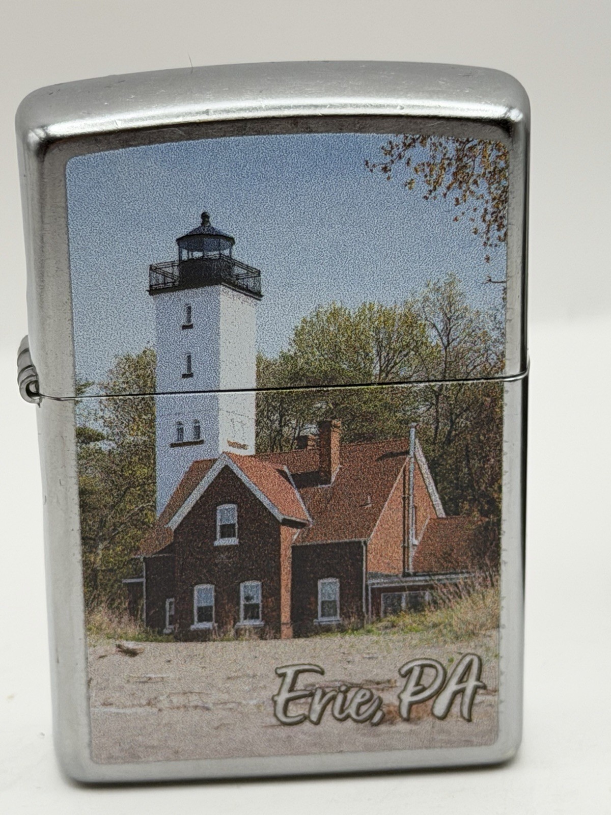 2023 Presque Isle Lighthouse Erie PA Chrome Zippo Lighter New B42