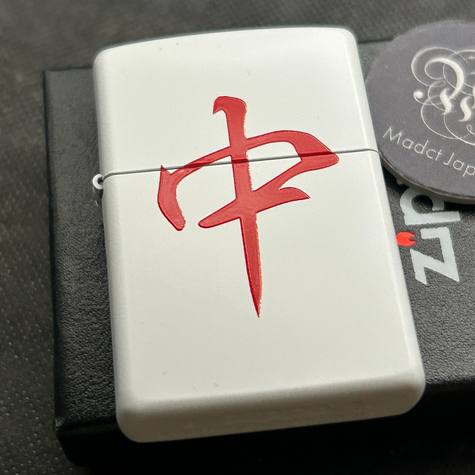 Zippo Oil Lighter Mahjong Chun White Red Wooden Regular Case Japan New
