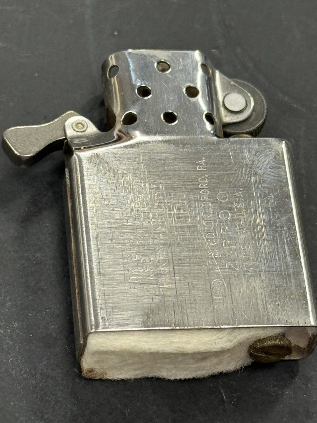 ZIPPO 1975 PURINA DOG FOOD NESTLE EMBLEM ADVERTISING LIGHTER U233