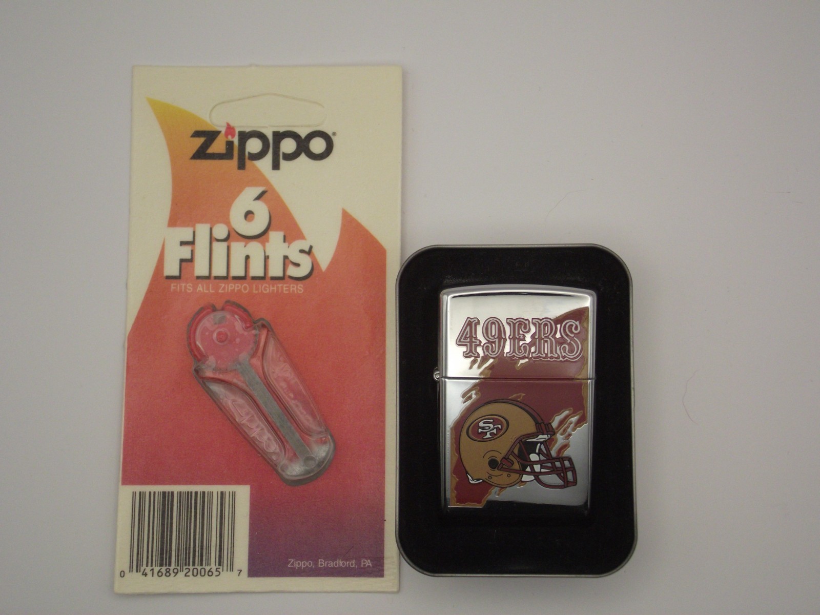 Zippo Lighter SF 49ers with 6 Flints NEW
