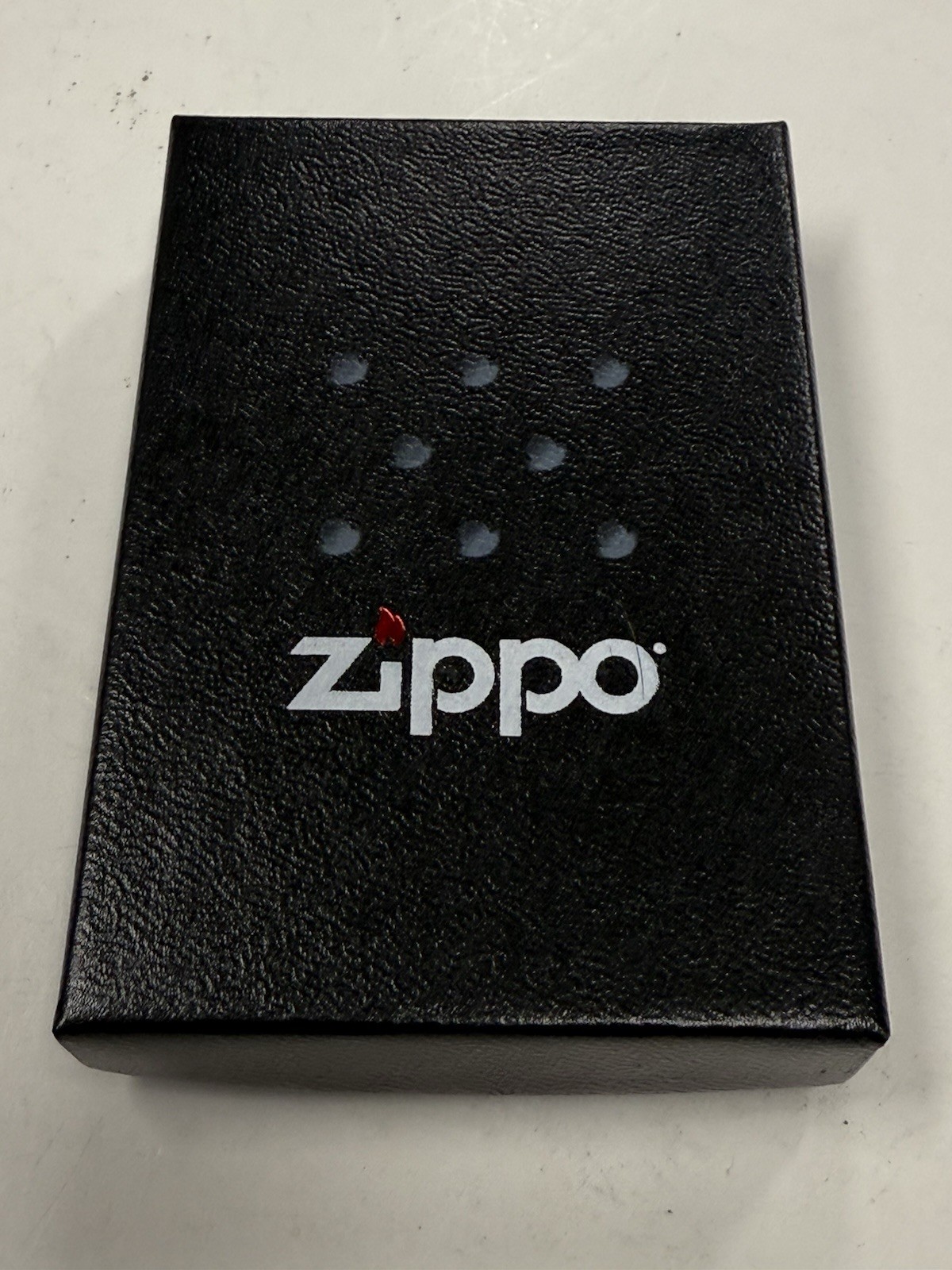 ZIPPO 2008 KIT RAE ELLEWAH SEXY PINUP GIRL LIGHTER SEALED N BOX A759