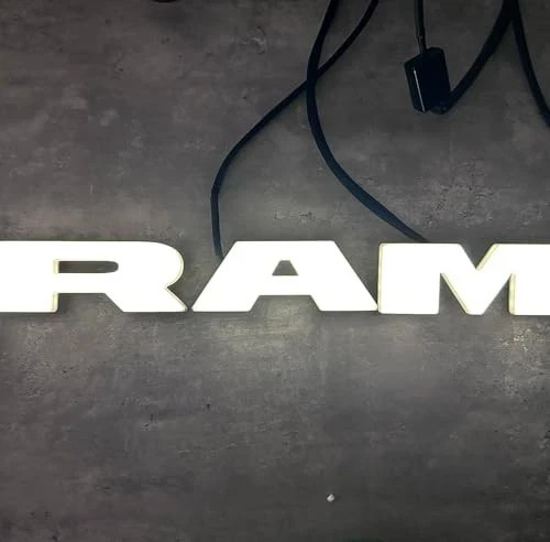 2019-25 RAM 2500,3500,4500 Lighted Grille Emblem, Black