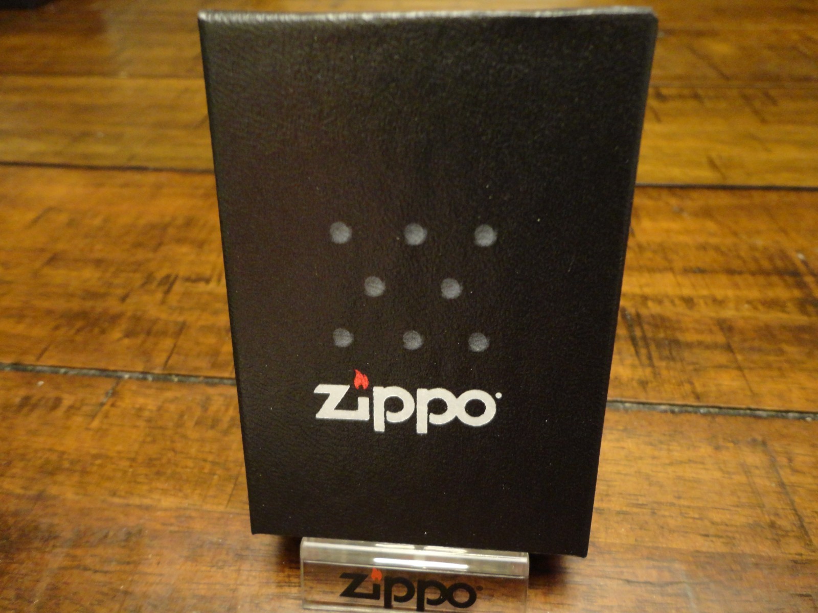 BLACK CAT LUCKY 4 FOUR LEAF CLOVER ZIPPO LIGHTER MINT IN BOX