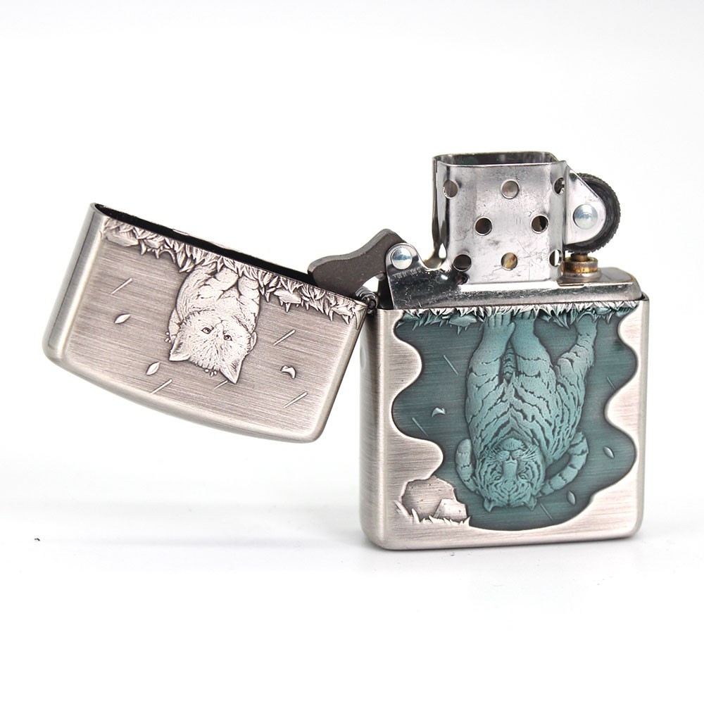 Zippo lighter 162 Armor Custom 3D Rendering/ Epoxy Inlay: Tiger in Kitten` Heart