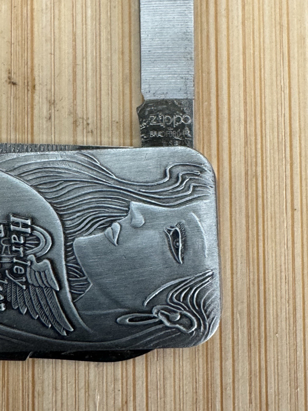 1997 ZIPPO BARRETT SMYTHE HARLEY DAVIDSON HD TATTOO GIRL LIGHTER/ KNIFE SET