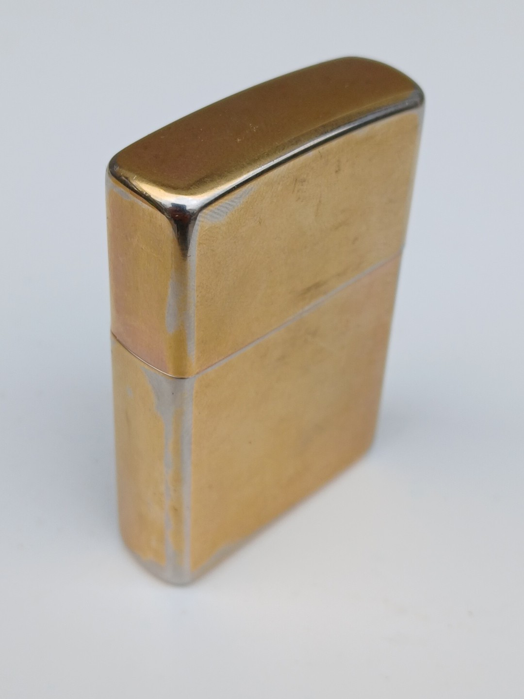 1998 Zippo Gold Tone Engraved LES