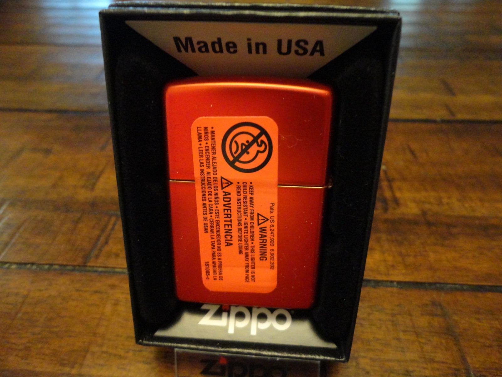ZIPPO FLAME METALLIC RED ZIPPO LIGHTER MINT IN BOX