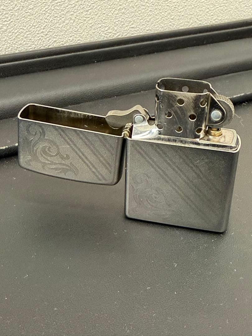 Zippo Lighter Florentine
