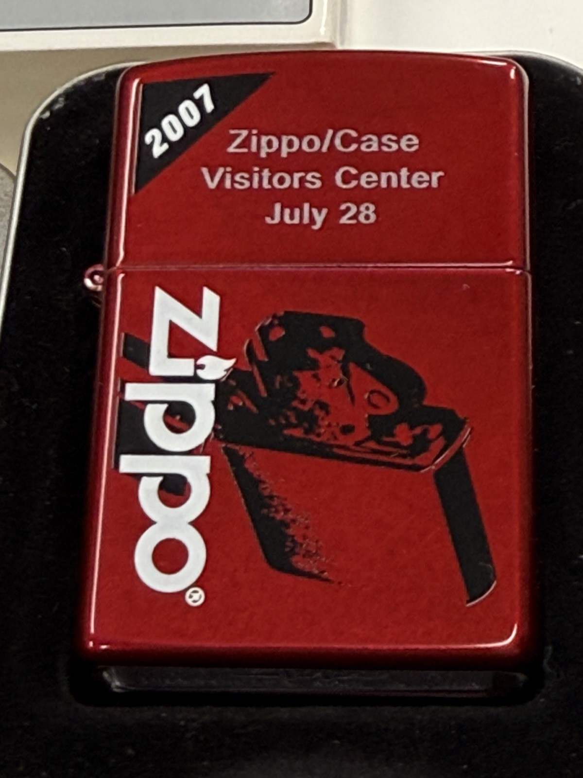 ZIPPO 2007 ZIPPO / CASE VISITORS CENTER CLICK CLUB LIGHTER SEALED IN BOX G86