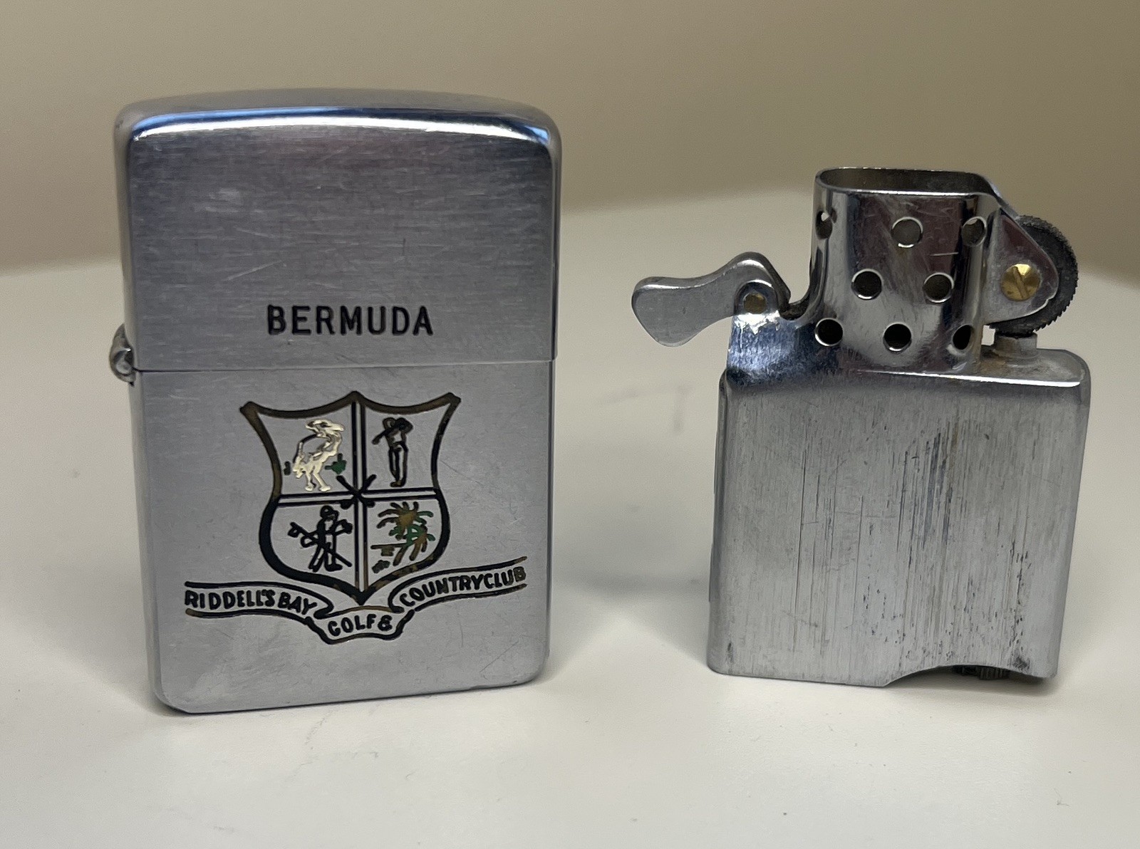 1958 Vtg Zippo Lighter Riddells’s Bay CC Bermuda Good Condition Fully Intact