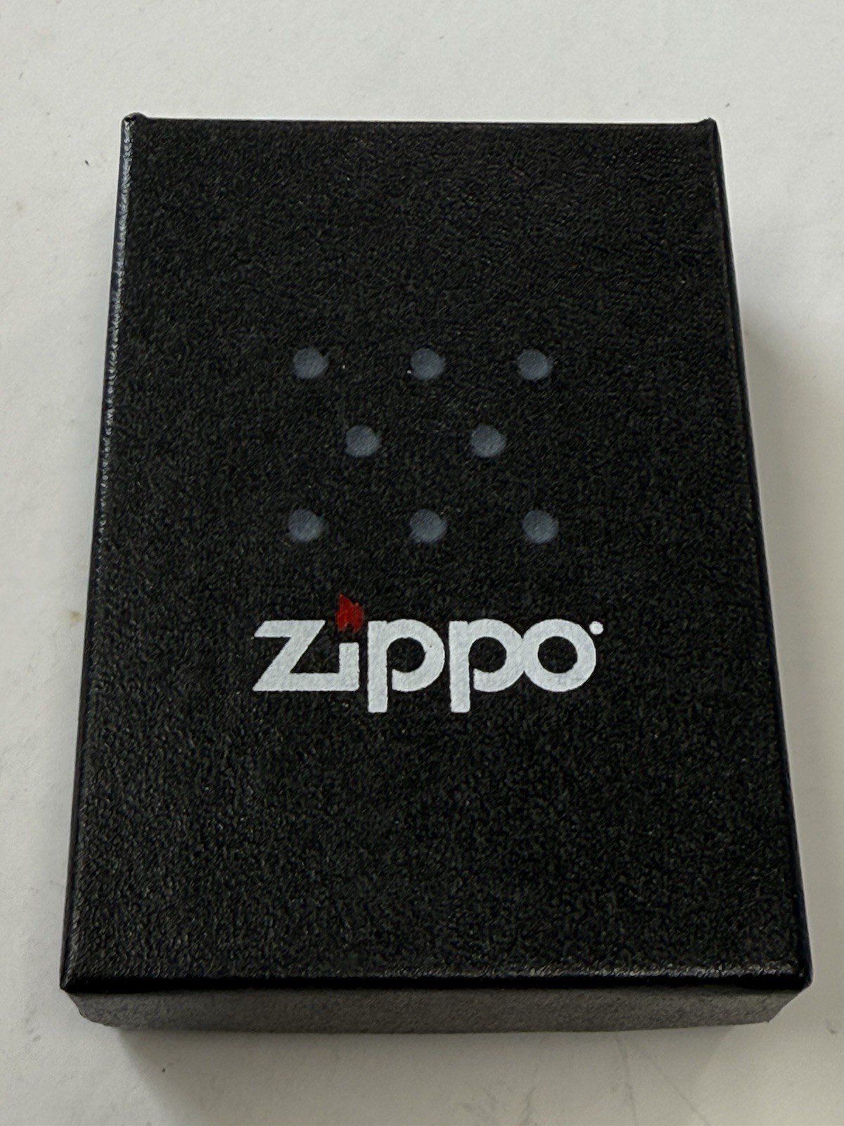 ZIPPO 2015 SNOWBOARDING LIGHTER UNFIRED IN BOX 754