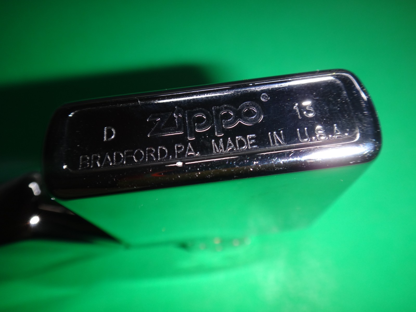 Year 2013 Polished Chrome Zippo Lighter LUCKY and 4 DICES Sticker