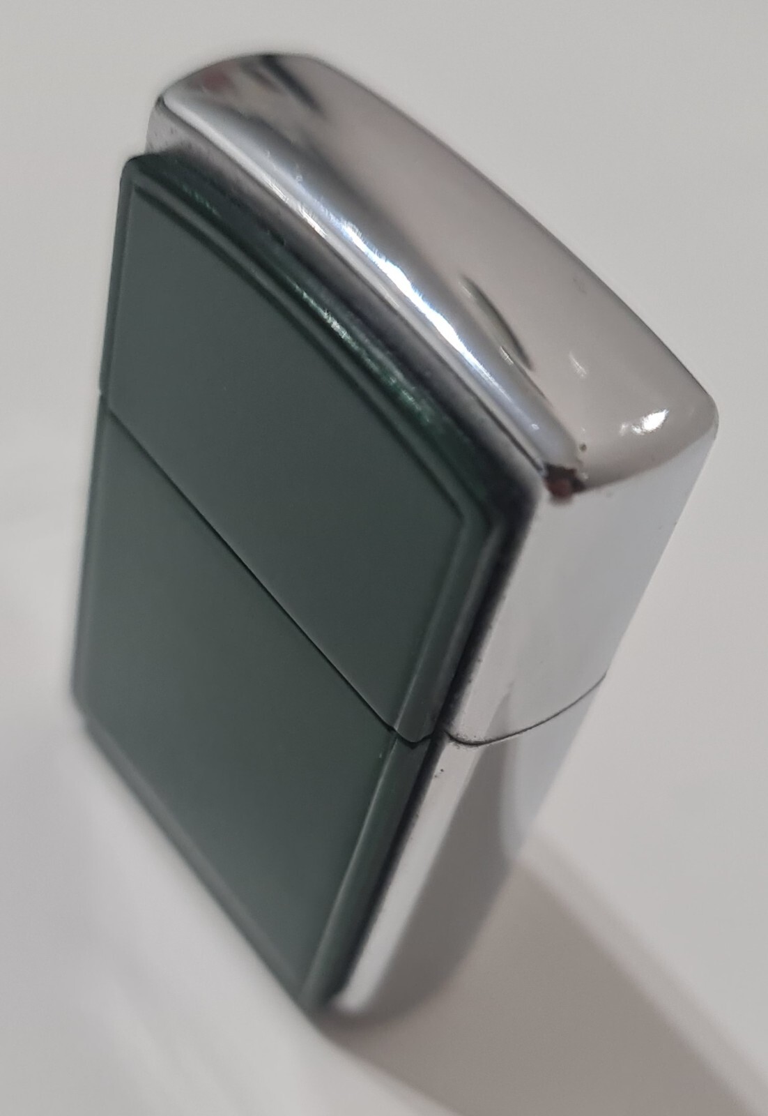 ZIPPO GREEN ANODIZED ALUMINUM – 01 – NEW – VERY RARE !!!