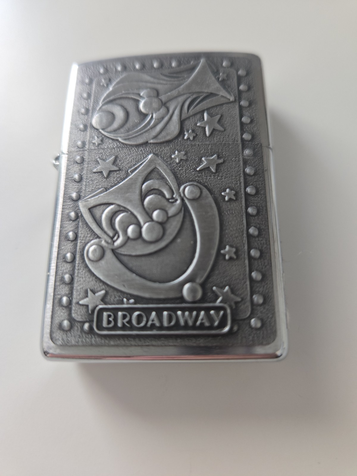 Zippo 1999 Barrett & Smythe Broadway In 3D Pewter On Brushed Chrome In Box