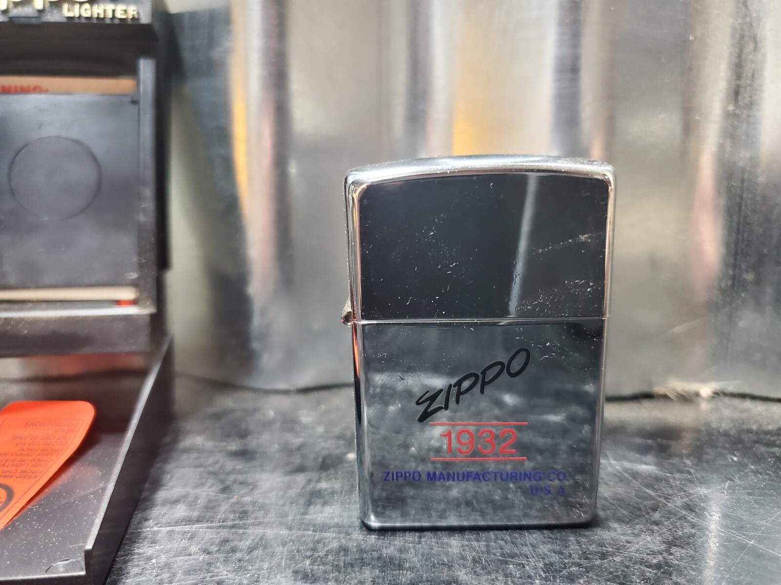 1932 Zippo Manufacturing Co. USA Commemorative 2002 Lighter Polished Chrome