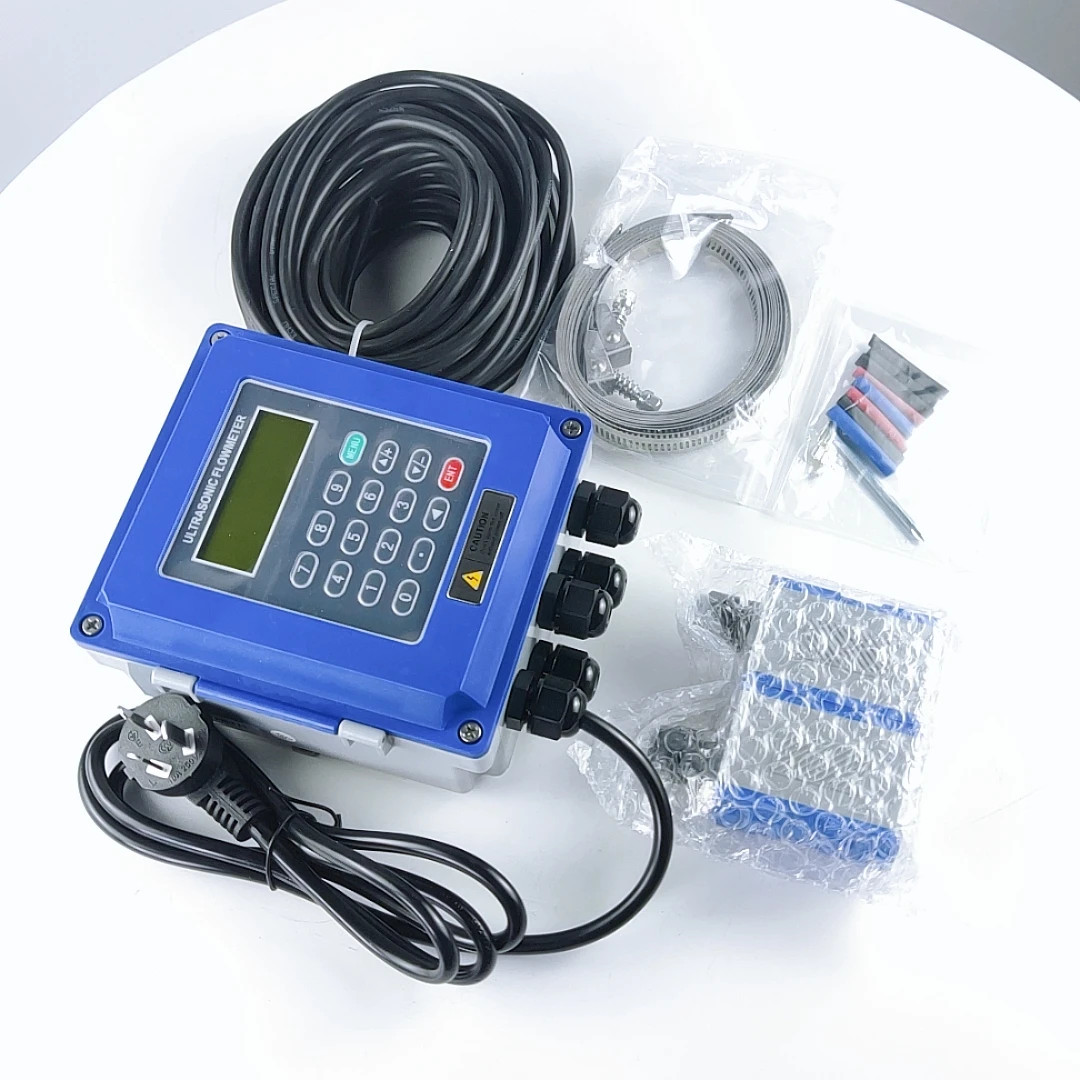 TUF-2000 Small Portable Clamp On Flow Meter LCD Display 4-20mA Ultrasonic Flow M