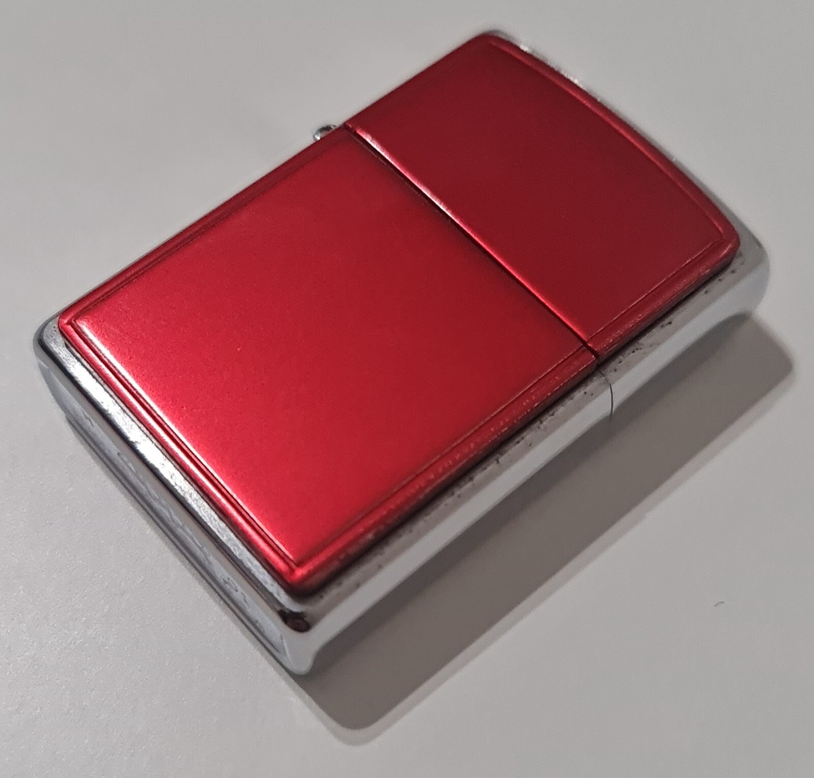 ZIPPO RED ANODIZED ALUMINUM – 01 – NEW – VERY RARE !!!