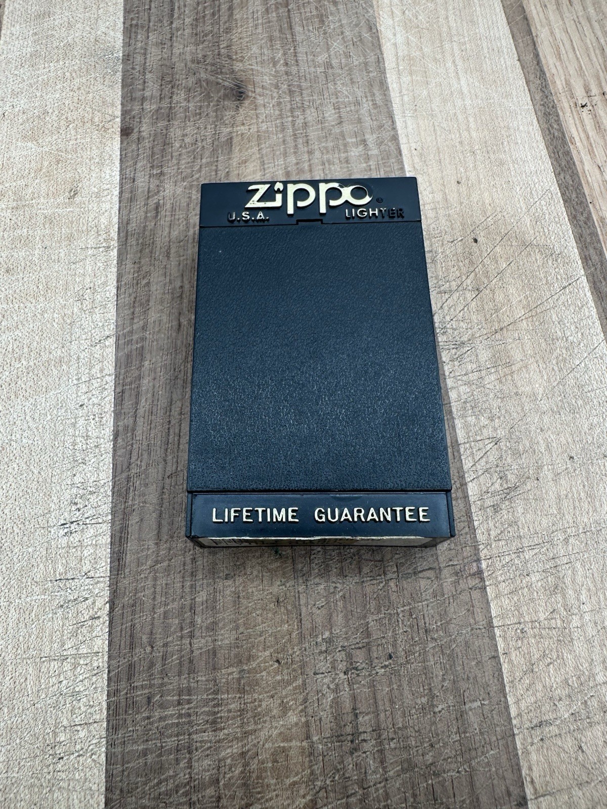 1992 Vintage Zippo „F6F Hellcat“ Chrome Polish Lighter In Plastic Case