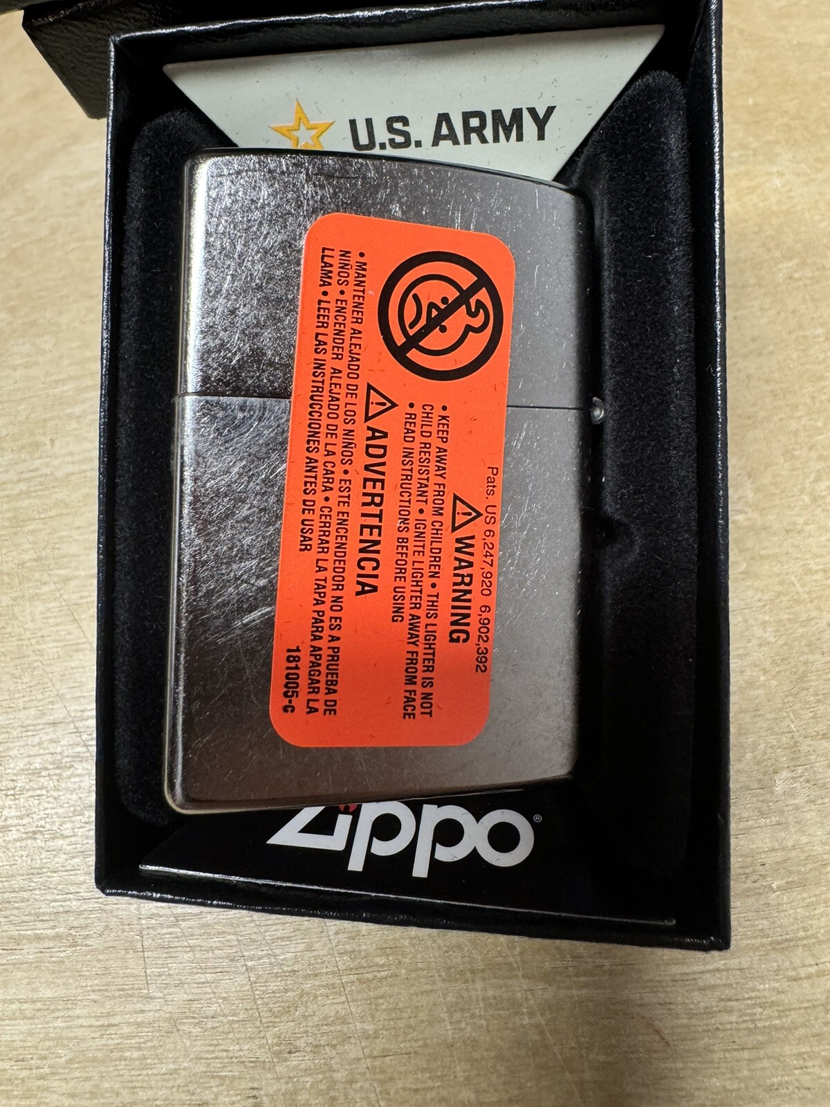 Zippo US Army Logo and United States Flag on Silver Lighter – 207 – New