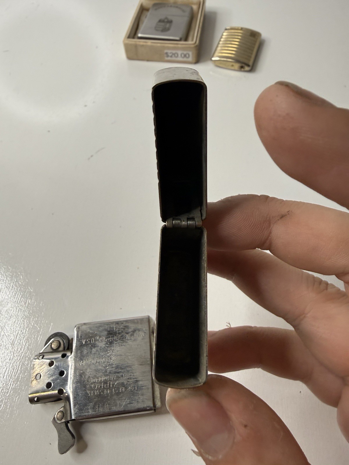 VINTAGE ZIPPO LIGHTER DIAGONAL STRIPE SILVER & GOLD