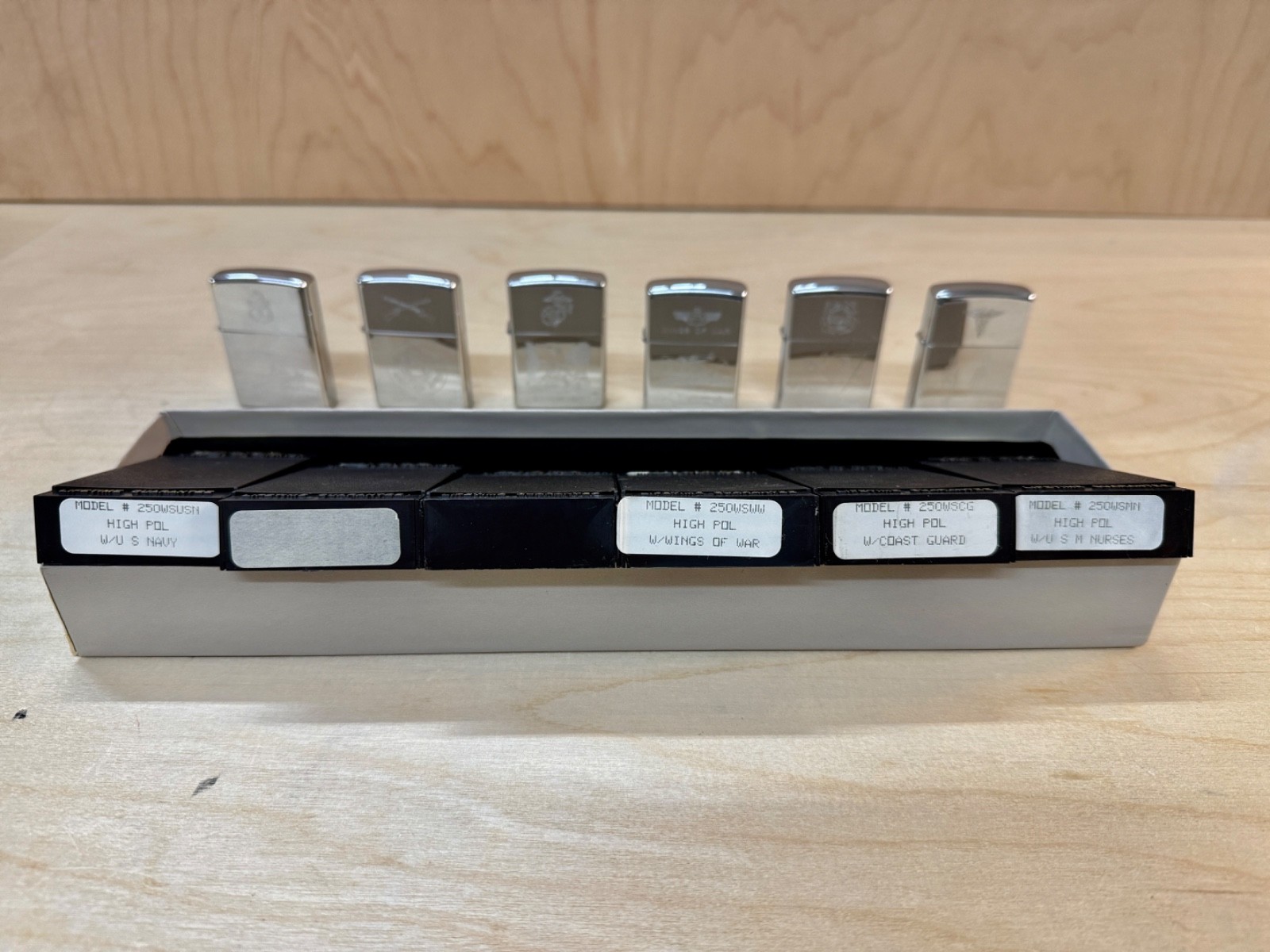 Rare Zippo The WW II Commemorative Series – Full Set in Original Box w/ Cases