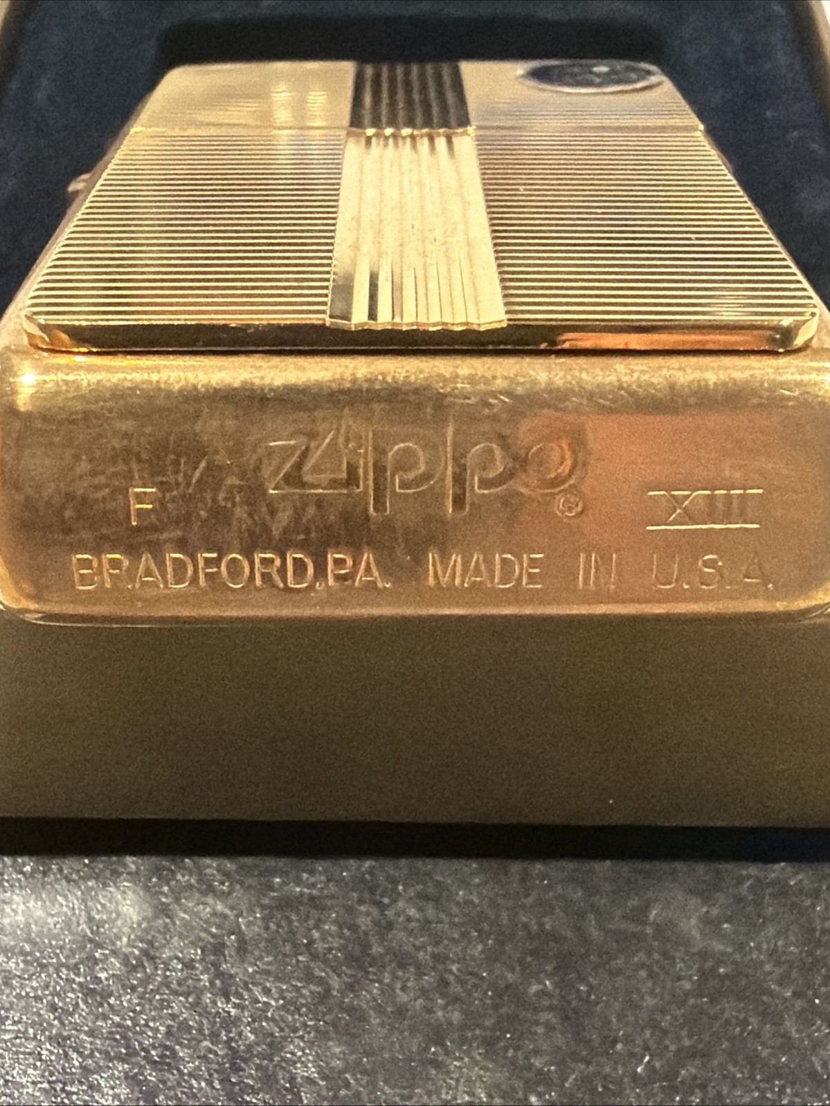 ZIPPO LIGHTER VINTAGE BRASS SERIE PRESTIGE 551 HARWARD STRIPE NEW nuovo