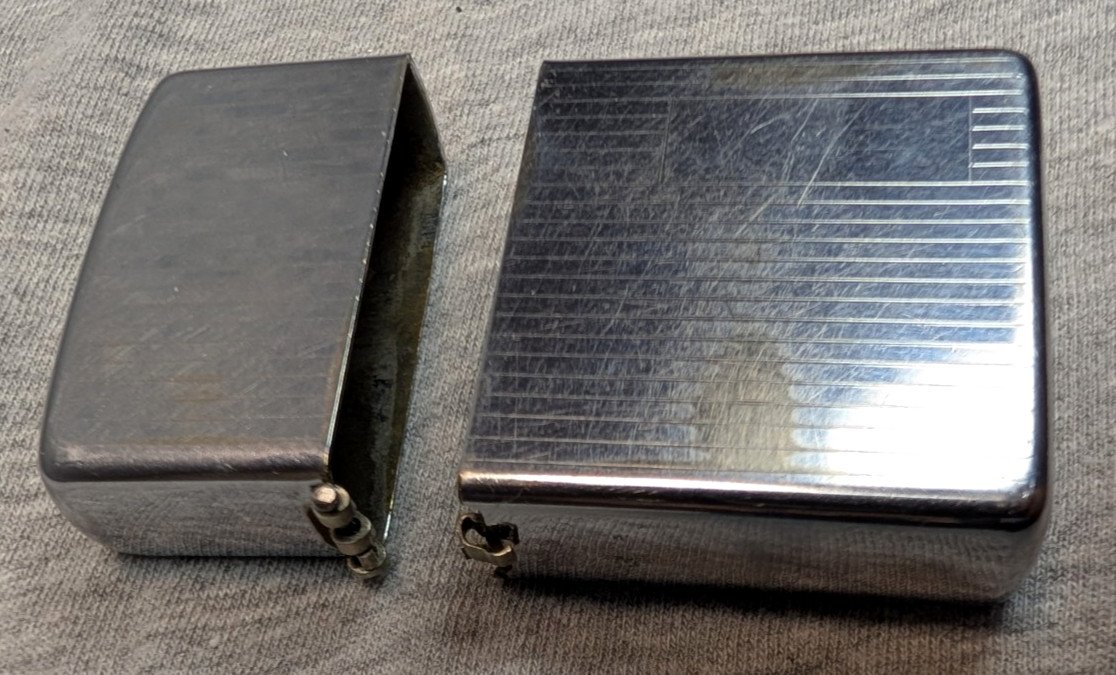 1984 Vertical Stripe Pinstripe Zippo Lighter Non Engraved P/R