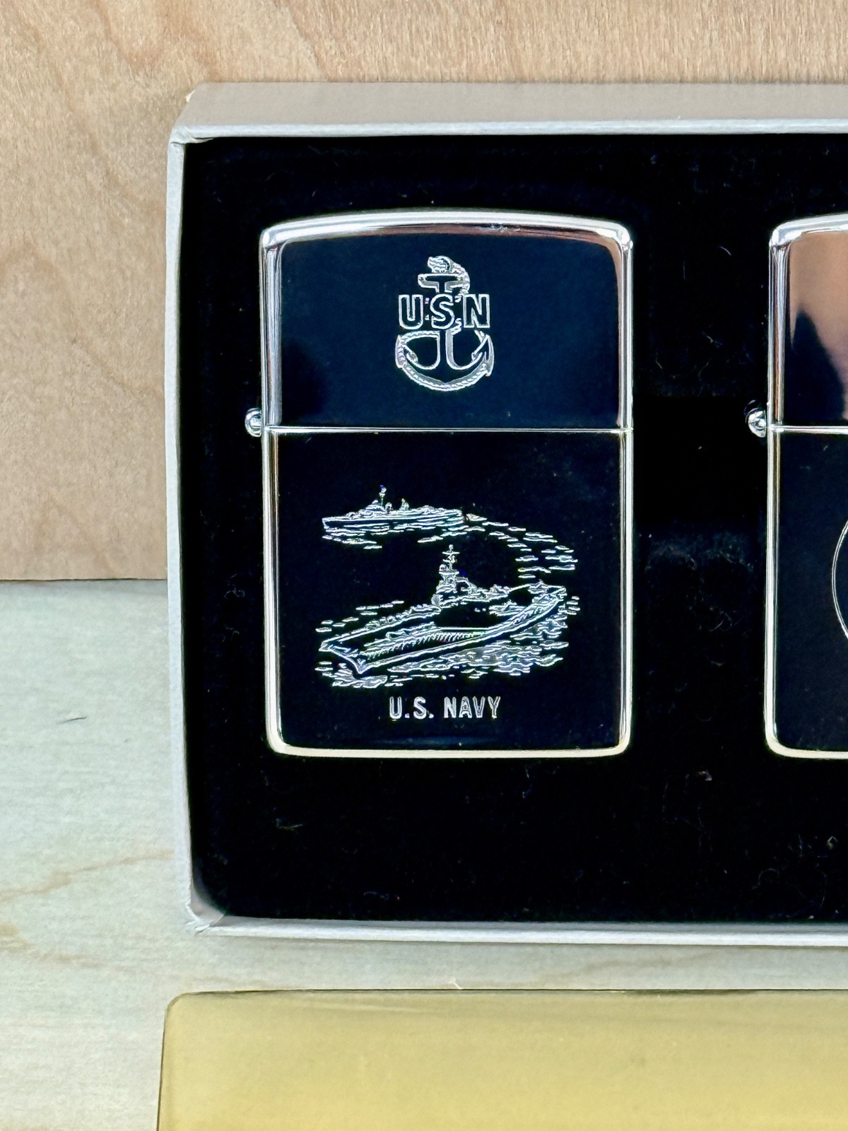 Rare Zippo The WW II Commemorative Series – Full Set in Original Box w/ Cases