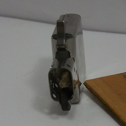 Zippo Lighter Insert / 16 Hole Chimney / New Flint