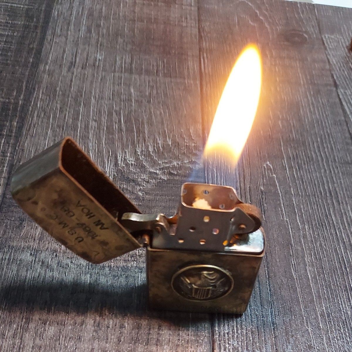 Zippo lighter items ZIPPO VIETNAM 1967 68 American National Emblem