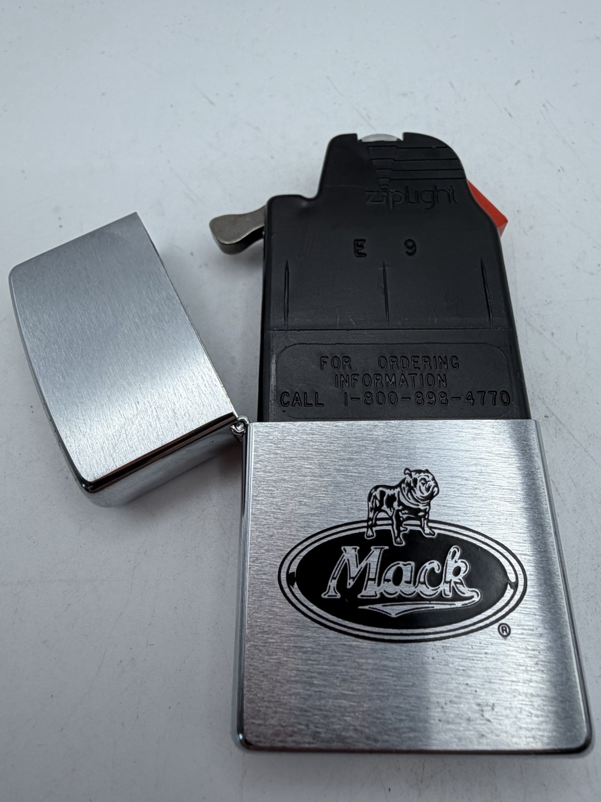 Vintage 1999 Mack Truck Advertising Chrome Zippo Ziplight & Zippo Insert NEW