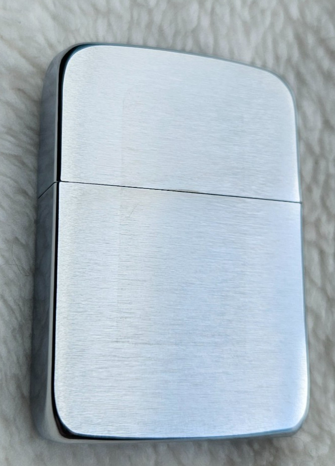 Zippo Lighter 2007 Choice Collection: LUCKY HORSESHOE 1941 REPLICA, Lady in Red