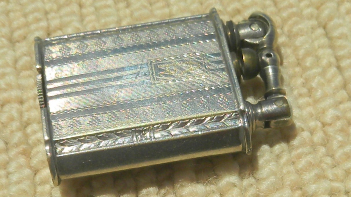 Vintage EVANS ,Lighter ,Massachusetts USA Flip Top Original